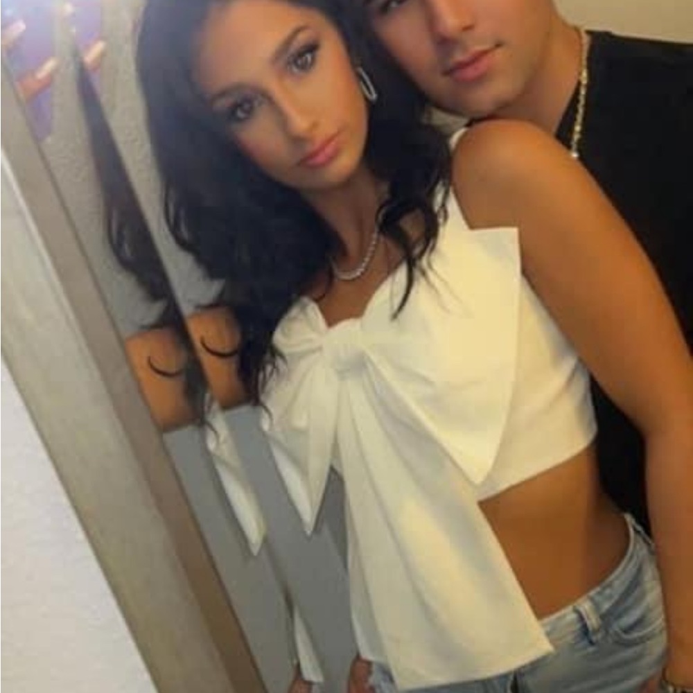 White Bow top